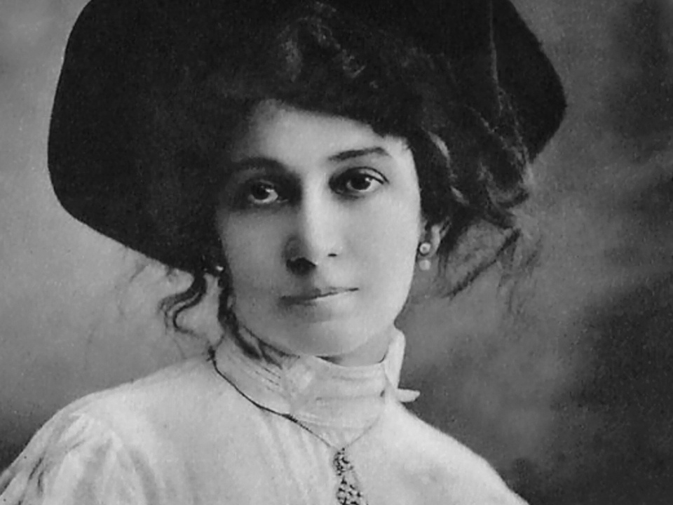 Lola Mora: una mujer fascinante